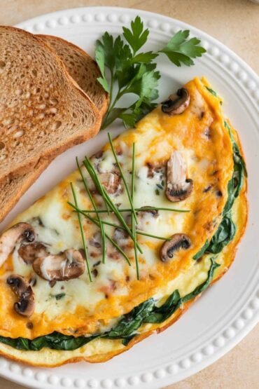 Spinach and Mushroom Omelet