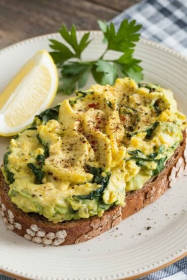 Avocado and Spinach Scramble